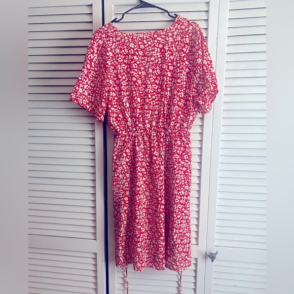 SHEIN Red and White floral dress - Picture 4 of 7